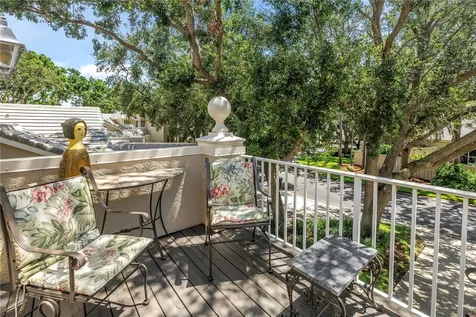 5090 White Pine Circle NE St Petersburg FL 33703