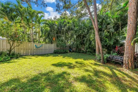 5090 White Pine Circle NE St Petersburg FL 33703
