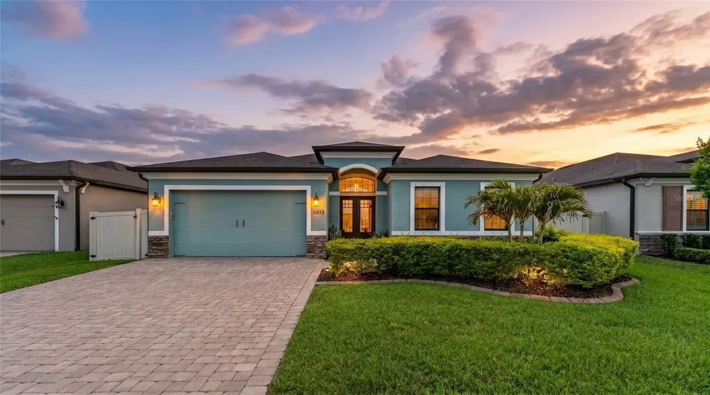 6619 35th Court E Sarasota FL 34243