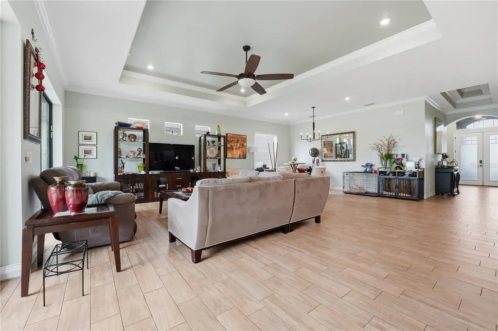 6619 35th Court E Sarasota FL 34243