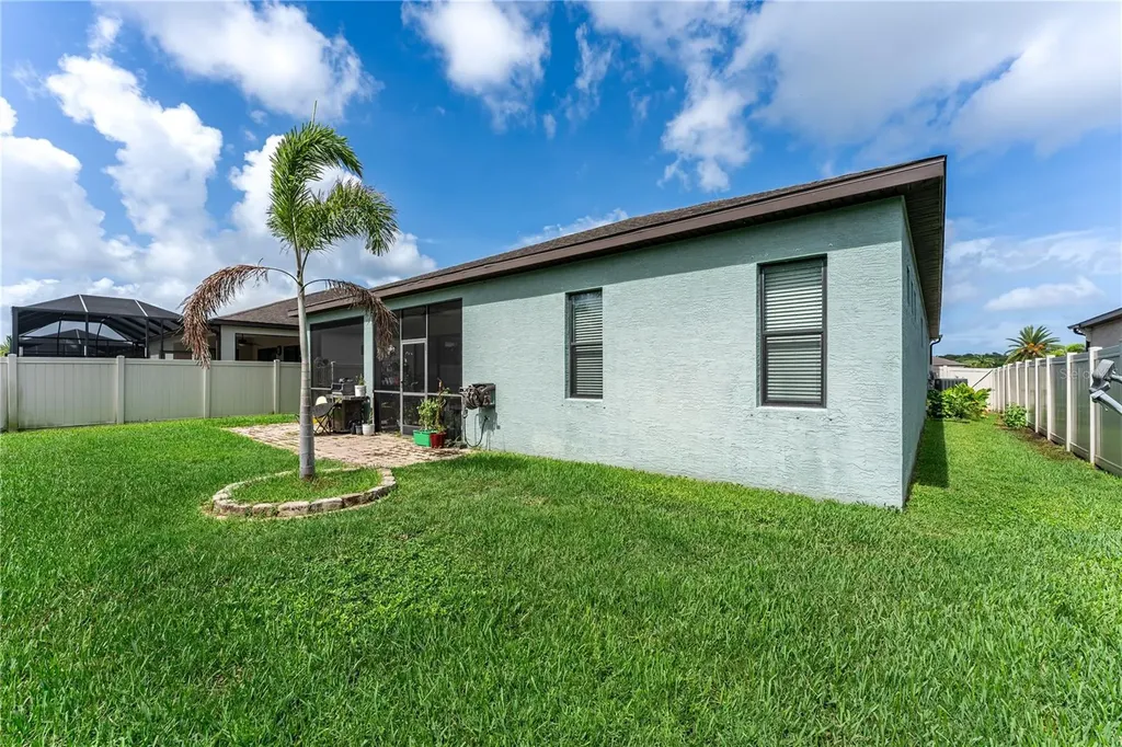 6619 35th Court E Sarasota FL 34243