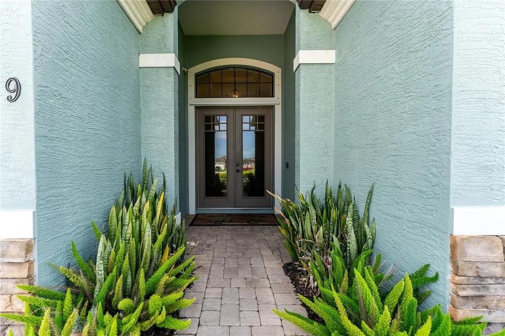 6619 35th Court E Sarasota FL 34243