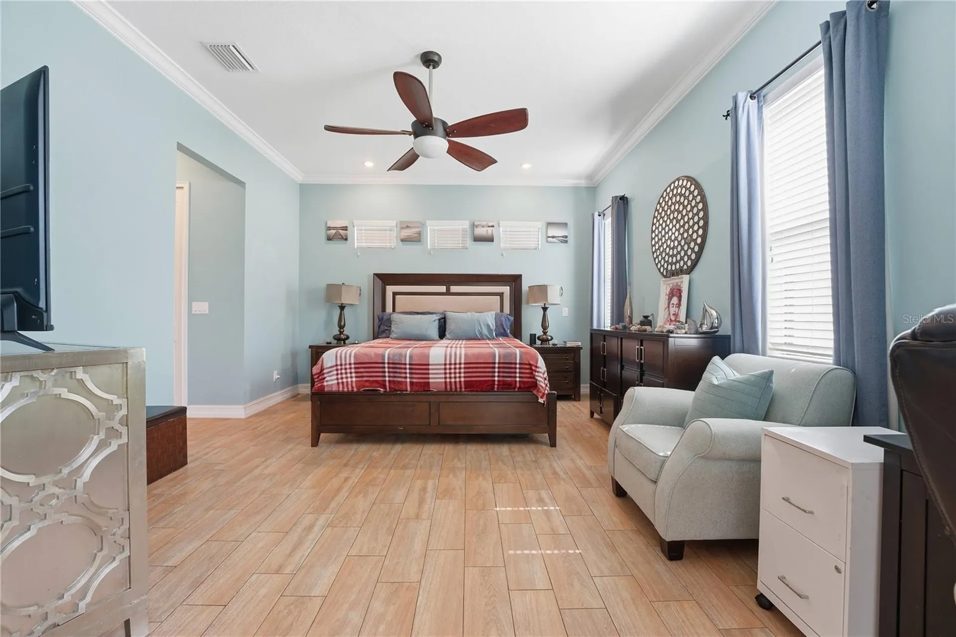 6619 35th Court E Sarasota FL 34243