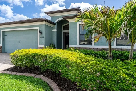 6619 35th Court E Sarasota FL 34243