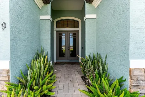 6619 35th Court E Sarasota FL 34243