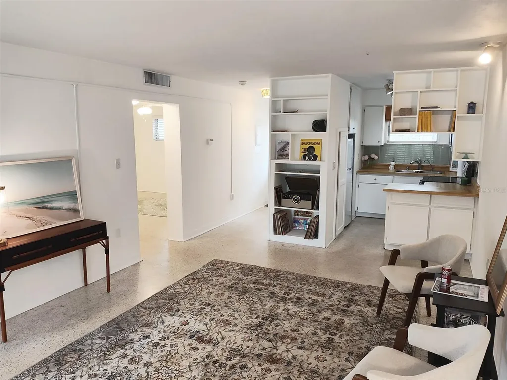 2155 Wood Street Sarasota FL 34237