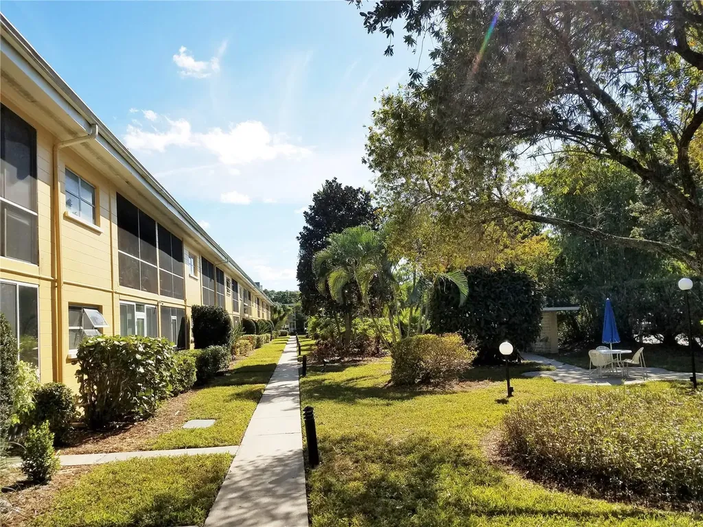 2155 Wood Street Sarasota FL 34237