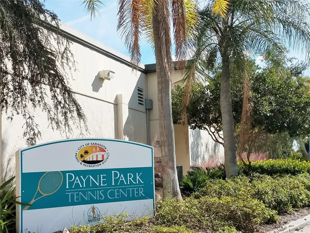 2155 Wood Street Sarasota FL 34237