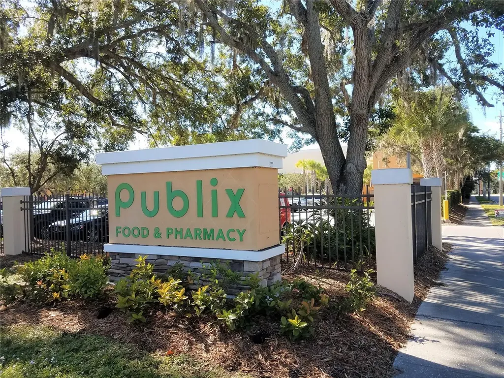 2155 Wood Street Sarasota FL 34237