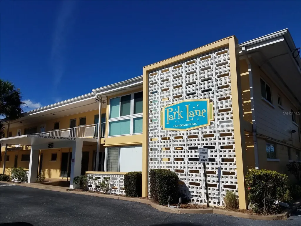 2155 Wood Street Sarasota FL 34237