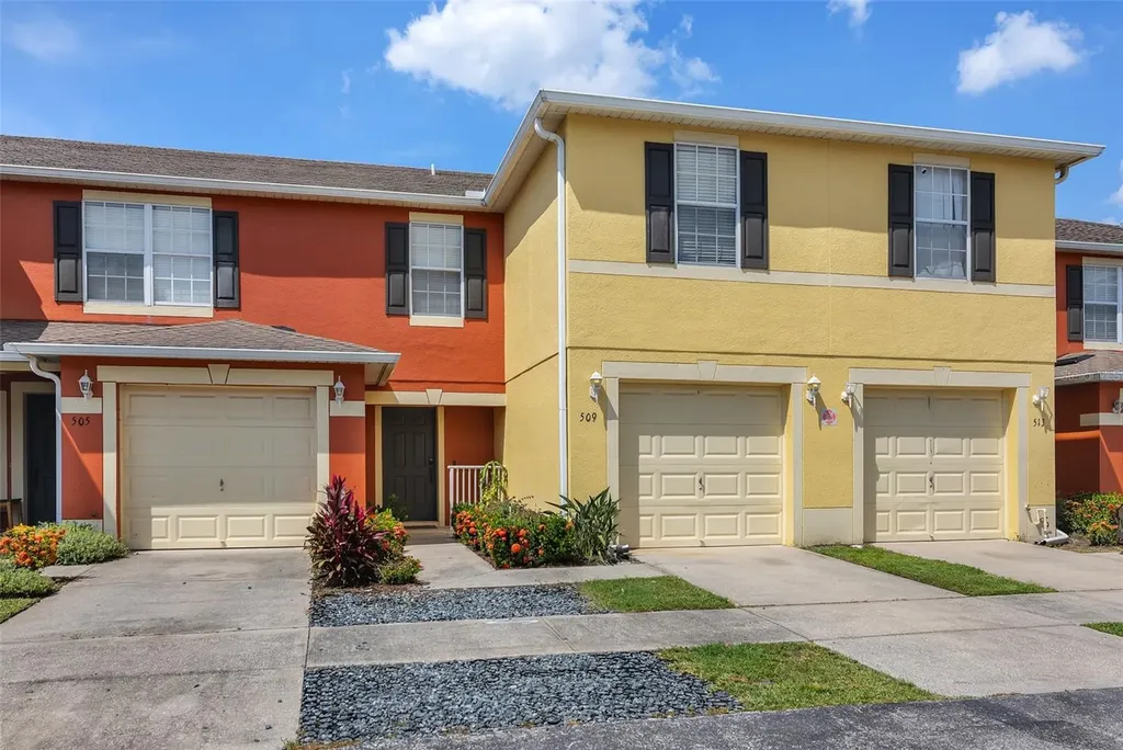 509 Cresting Oak Circle Orlando FL 32824