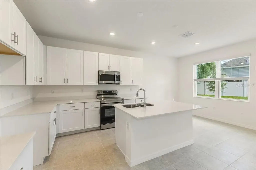 778 Lemon Avenue Fruitland Park FL 34731