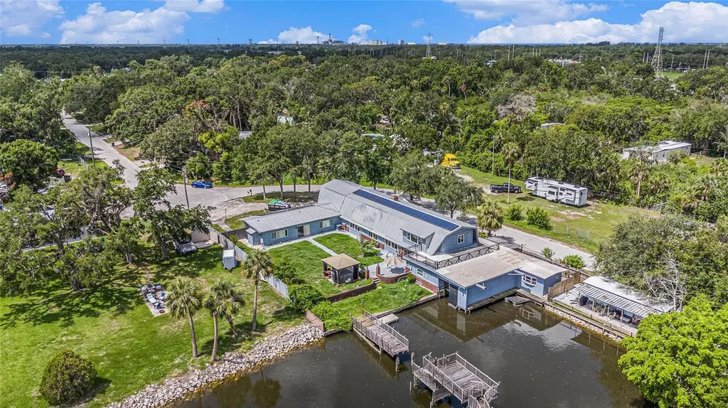 9938 Alavista Drive Gibsonton FL 33534