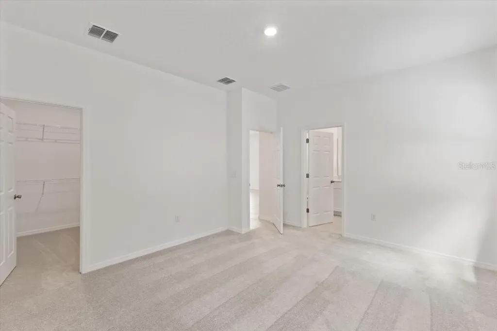 1194 Atlantic Avenue Fruitland Park FL 34731