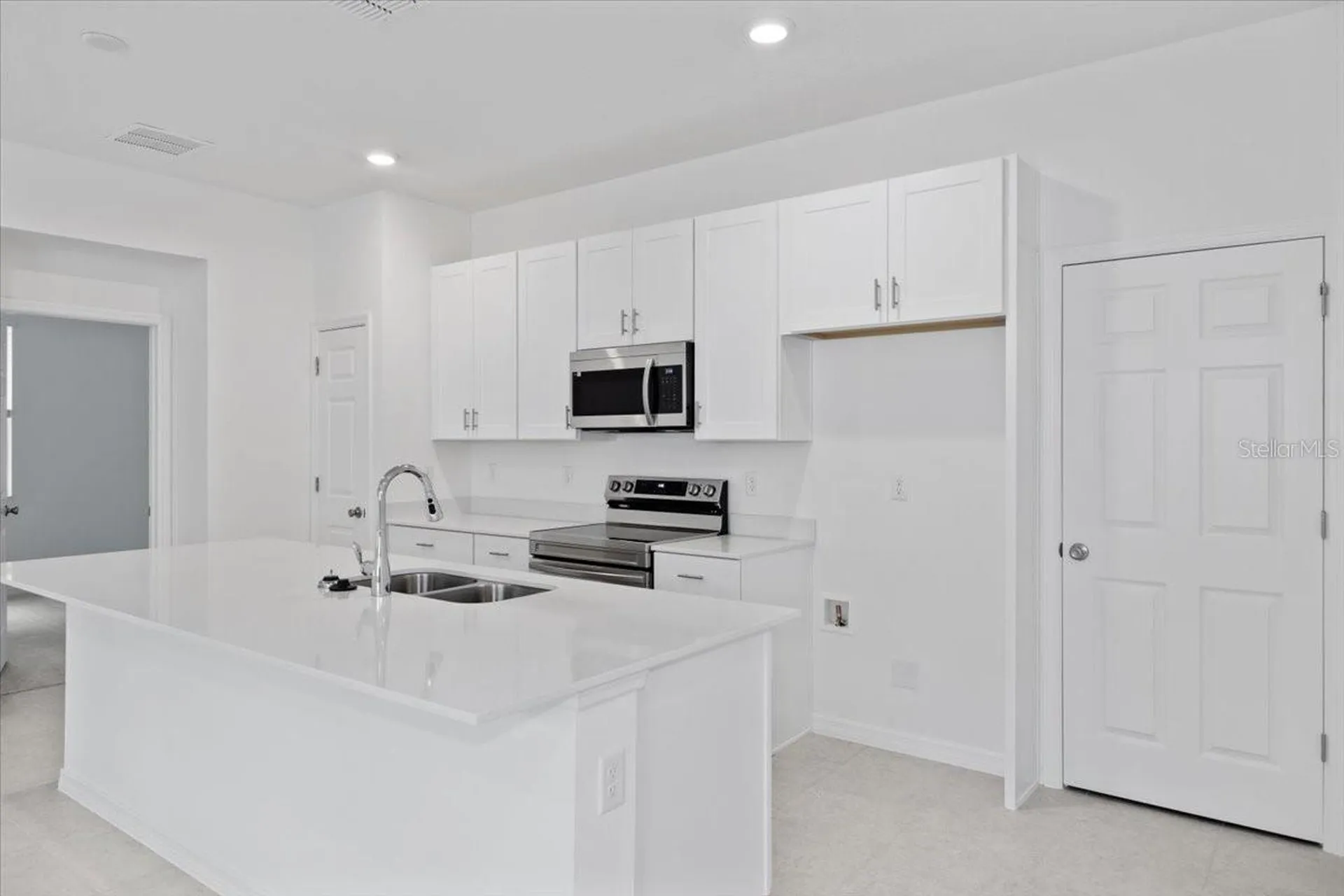 1194 Atlantic Avenue Fruitland Park FL 34731