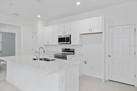 1194 Atlantic Avenue Fruitland Park FL 34731