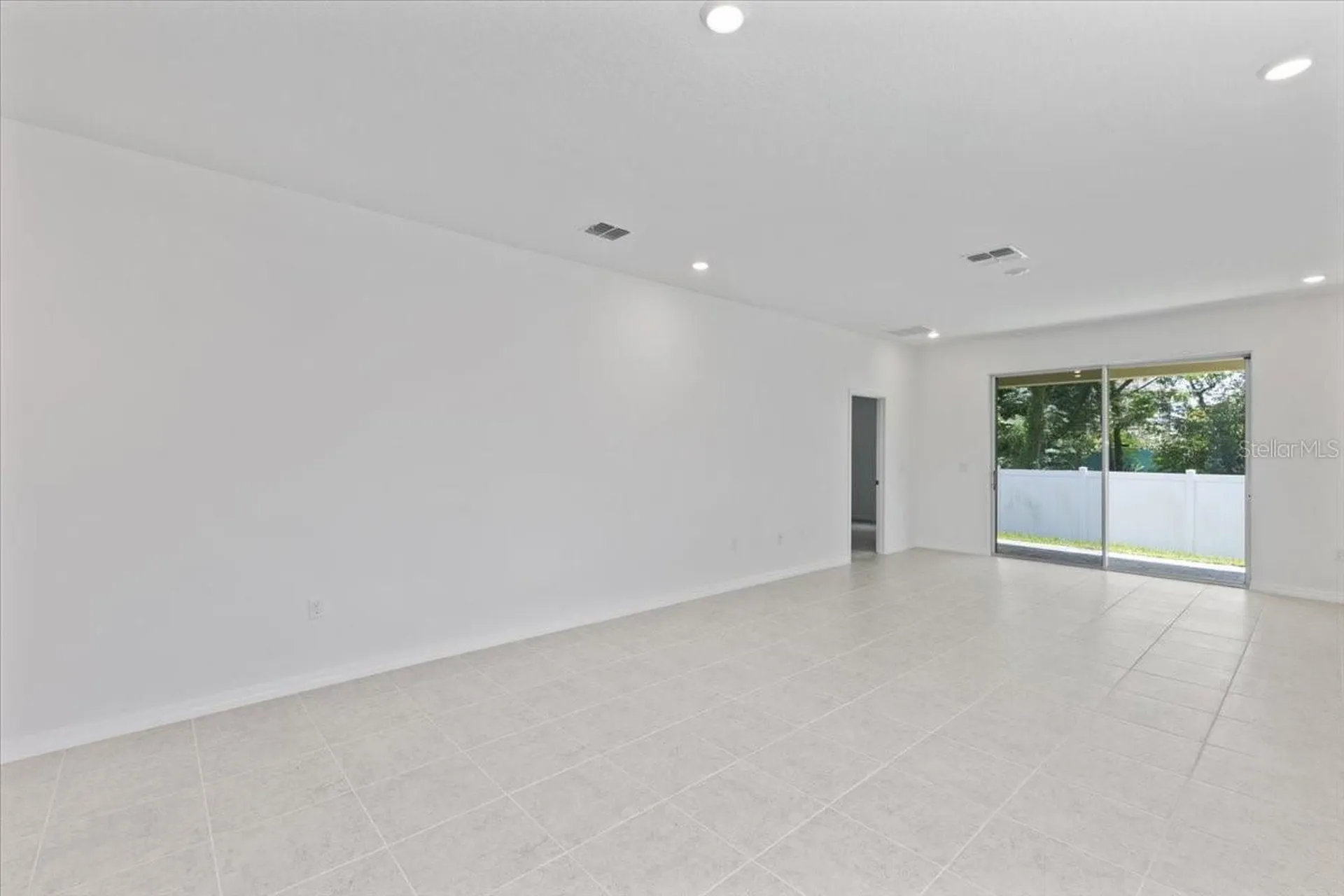1198 Atlantic Avenue Fruitland Park FL 34731