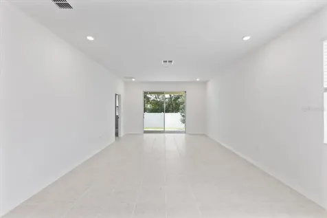 1198 Atlantic Avenue Fruitland Park FL 34731