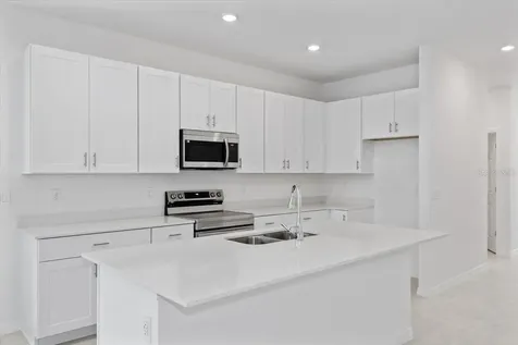 1198 Atlantic Avenue Fruitland Park FL 34731