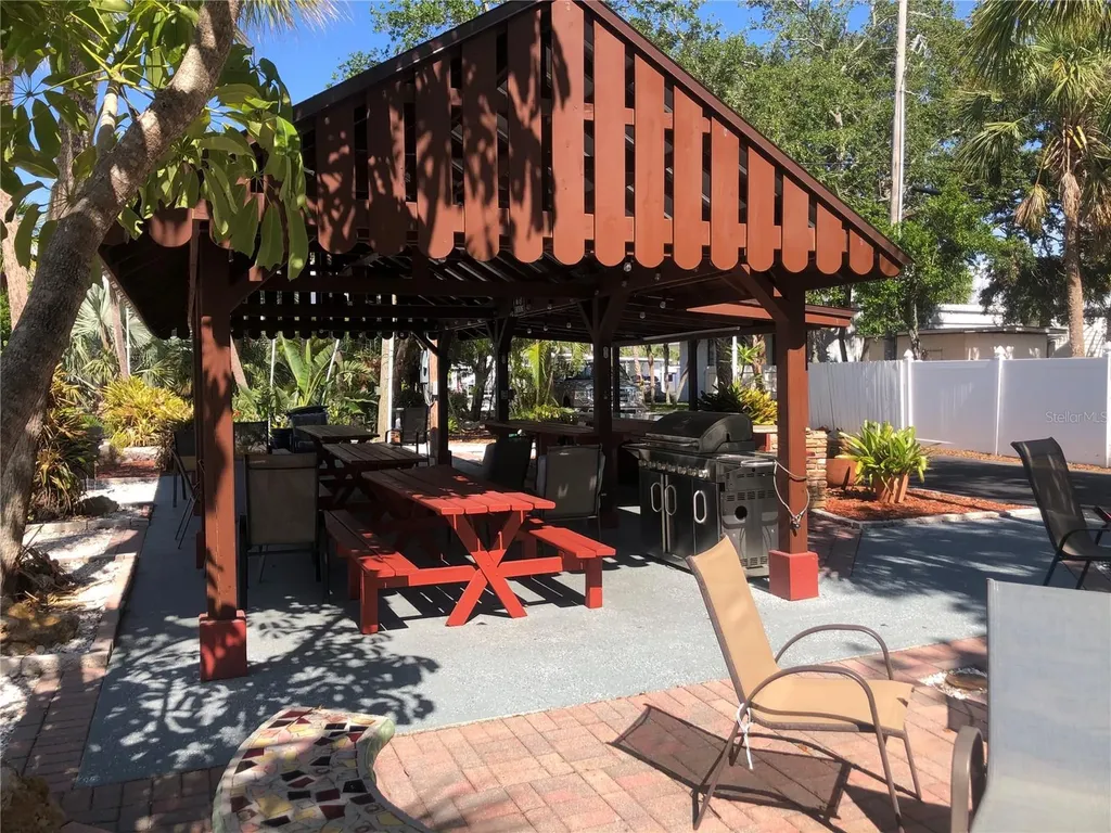 4851 W Gandy Boulevard Tampa FL 33611