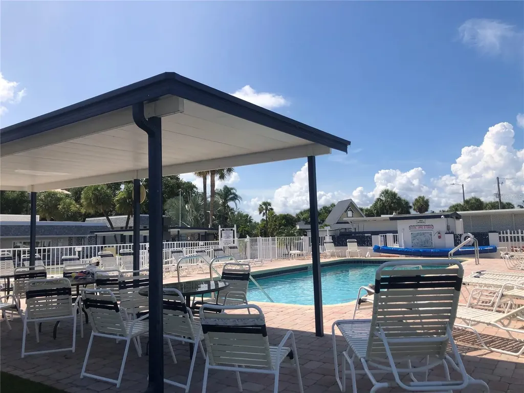 4851 W Gandy Boulevard Tampa FL 33611