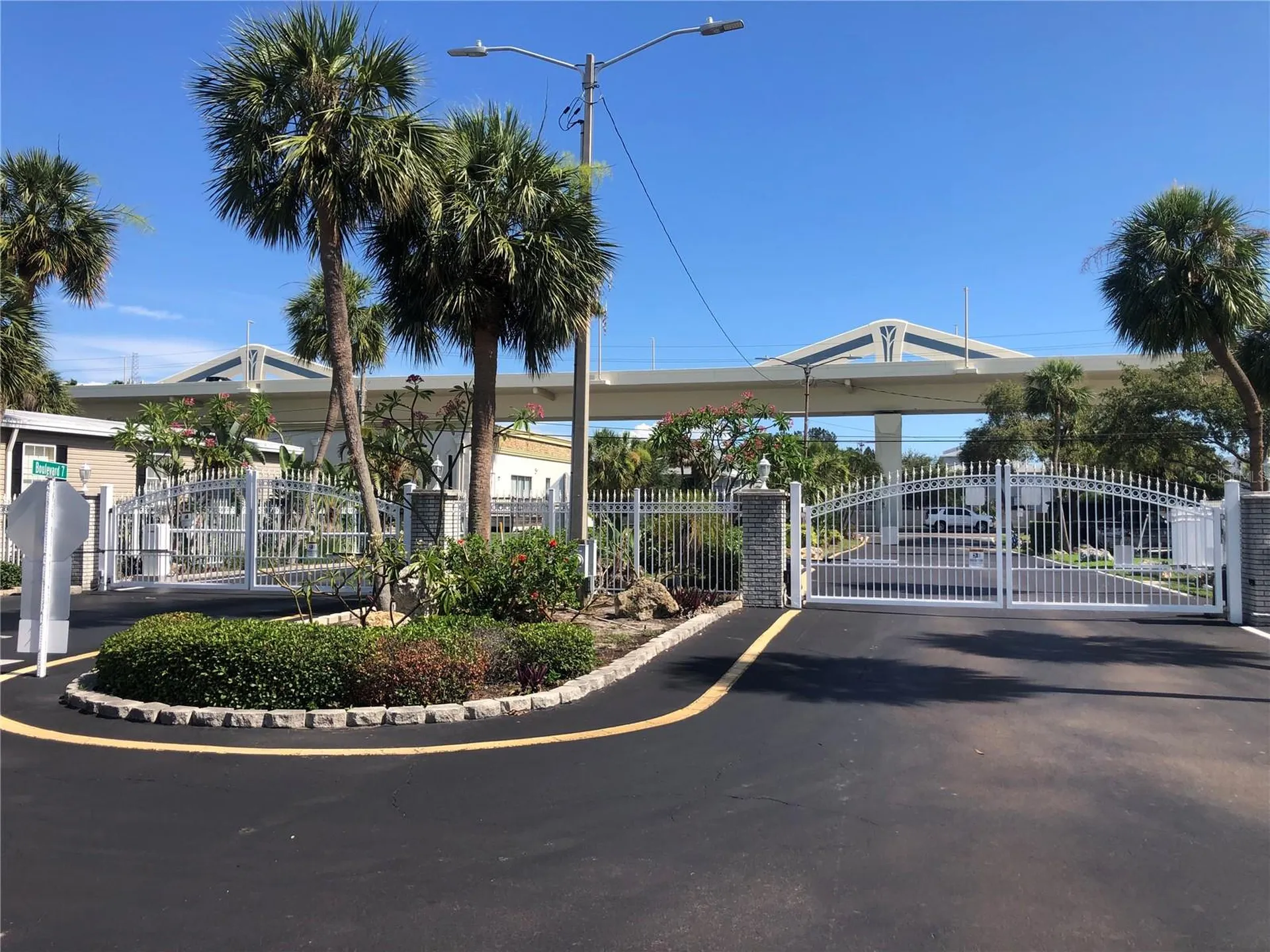 4851 W Gandy Boulevard Tampa FL 33611