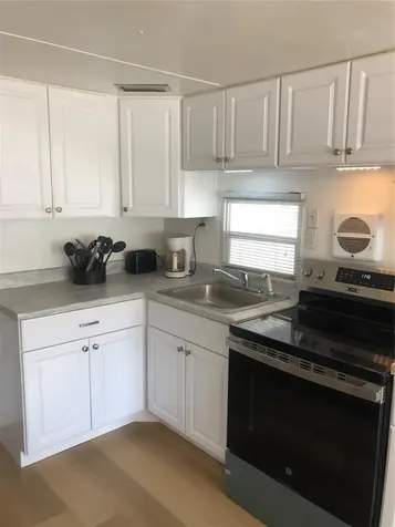 4851 W Gandy Boulevard Tampa FL 33611
