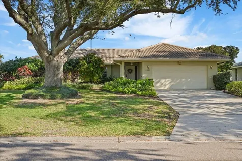 8515 Macoma Drive NE St Petersburg FL 33702
