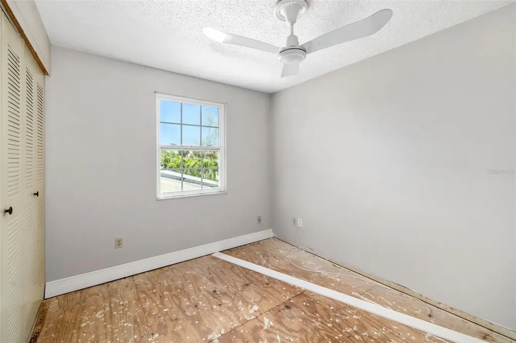 202 Peacock Lane Holmes Beach FL 34217