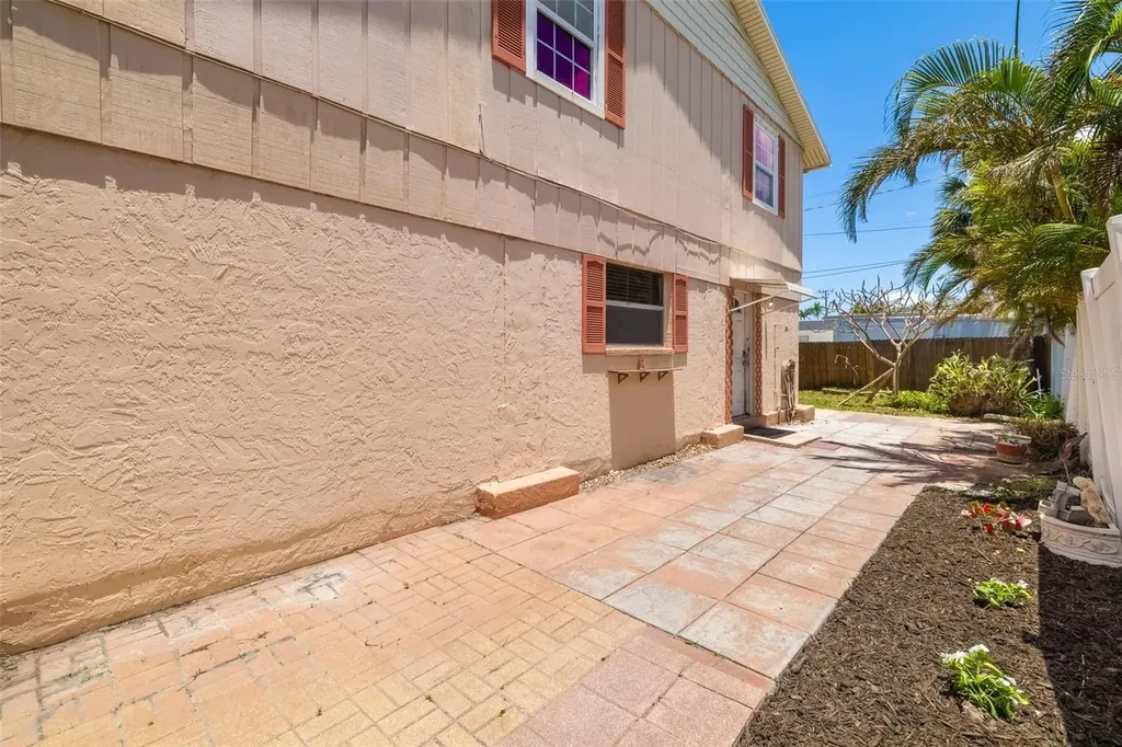 202 Peacock Lane Holmes Beach FL 34217