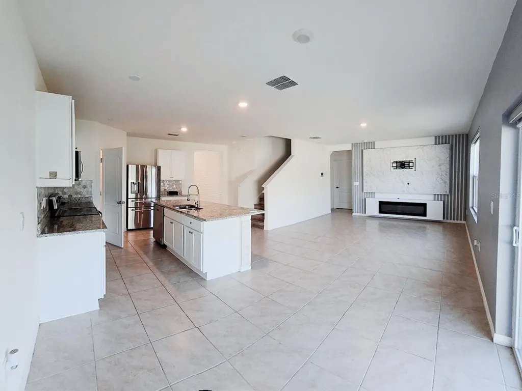 2722 Numa Falls Avenue Davenport FL 33837