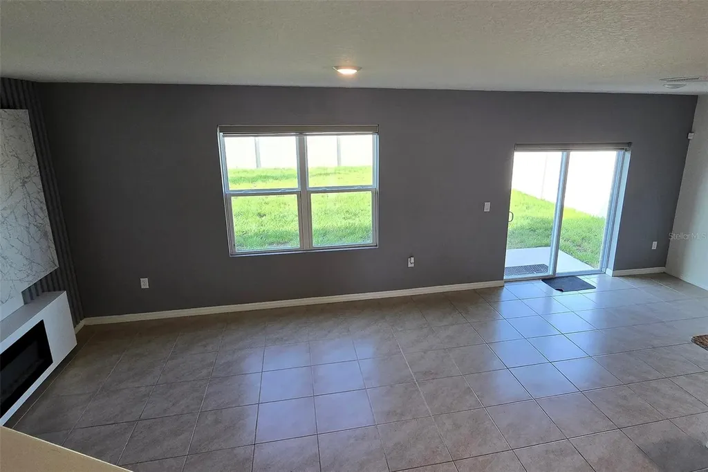 2722 Numa Falls Avenue Davenport FL 33837