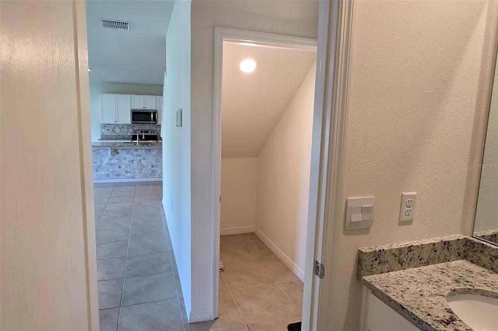 2722 Numa Falls Avenue Davenport FL 33837