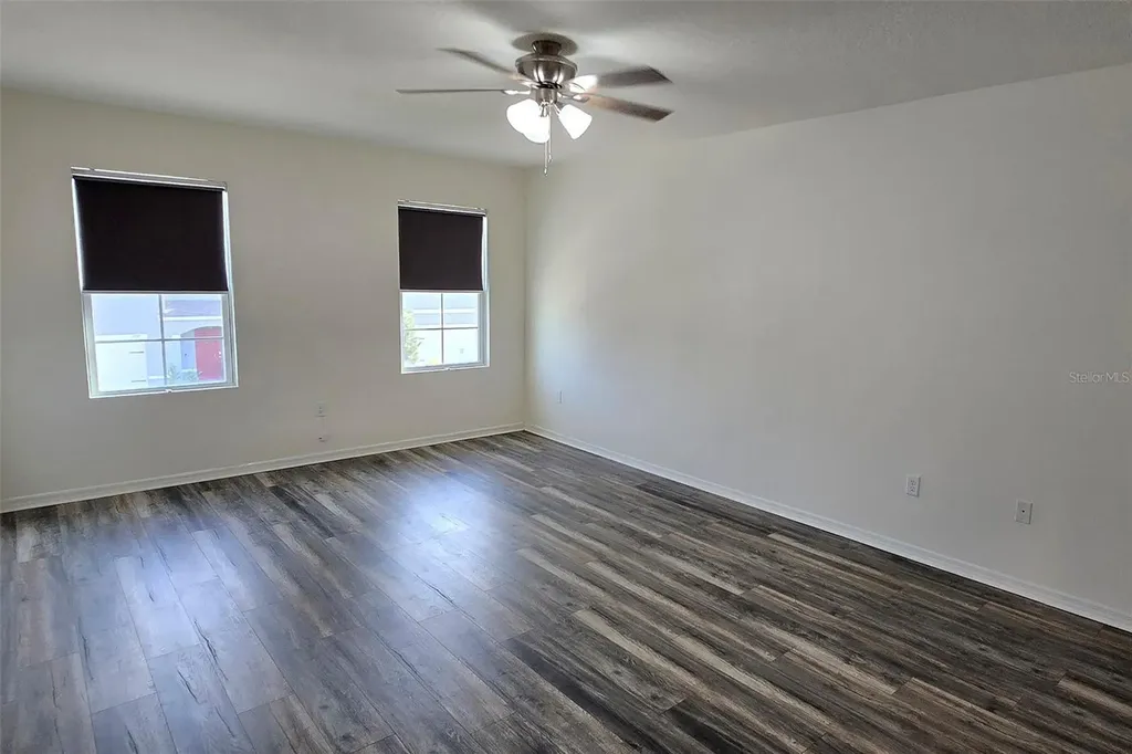2722 Numa Falls Avenue Davenport FL 33837