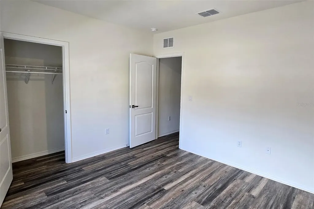 2722 Numa Falls Avenue Davenport FL 33837