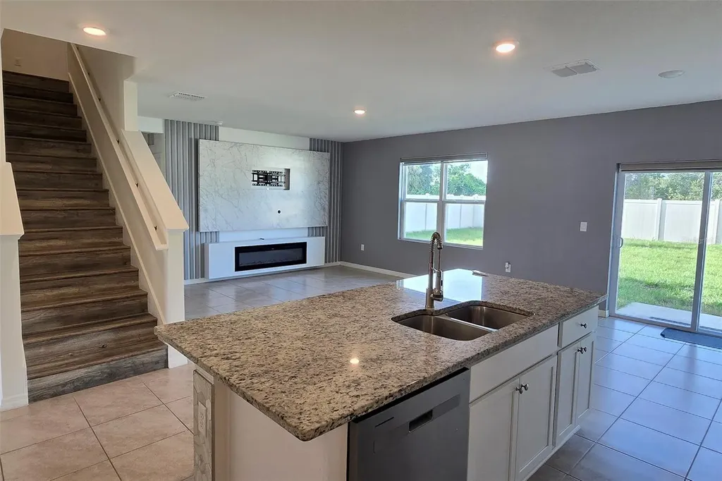 2722 Numa Falls Avenue Davenport FL 33837