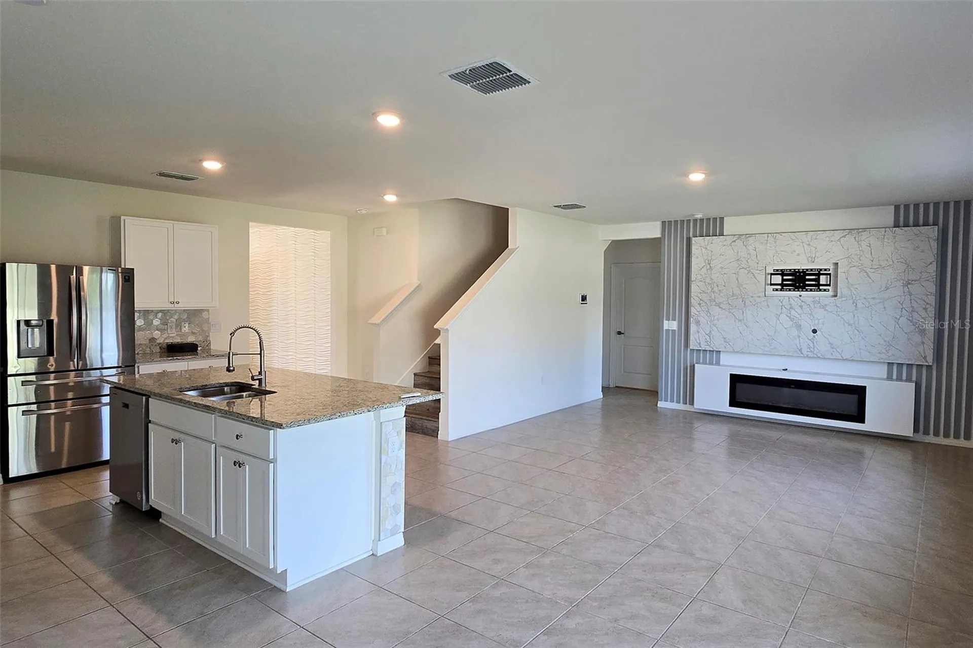 2722 Numa Falls Avenue Davenport FL 33837