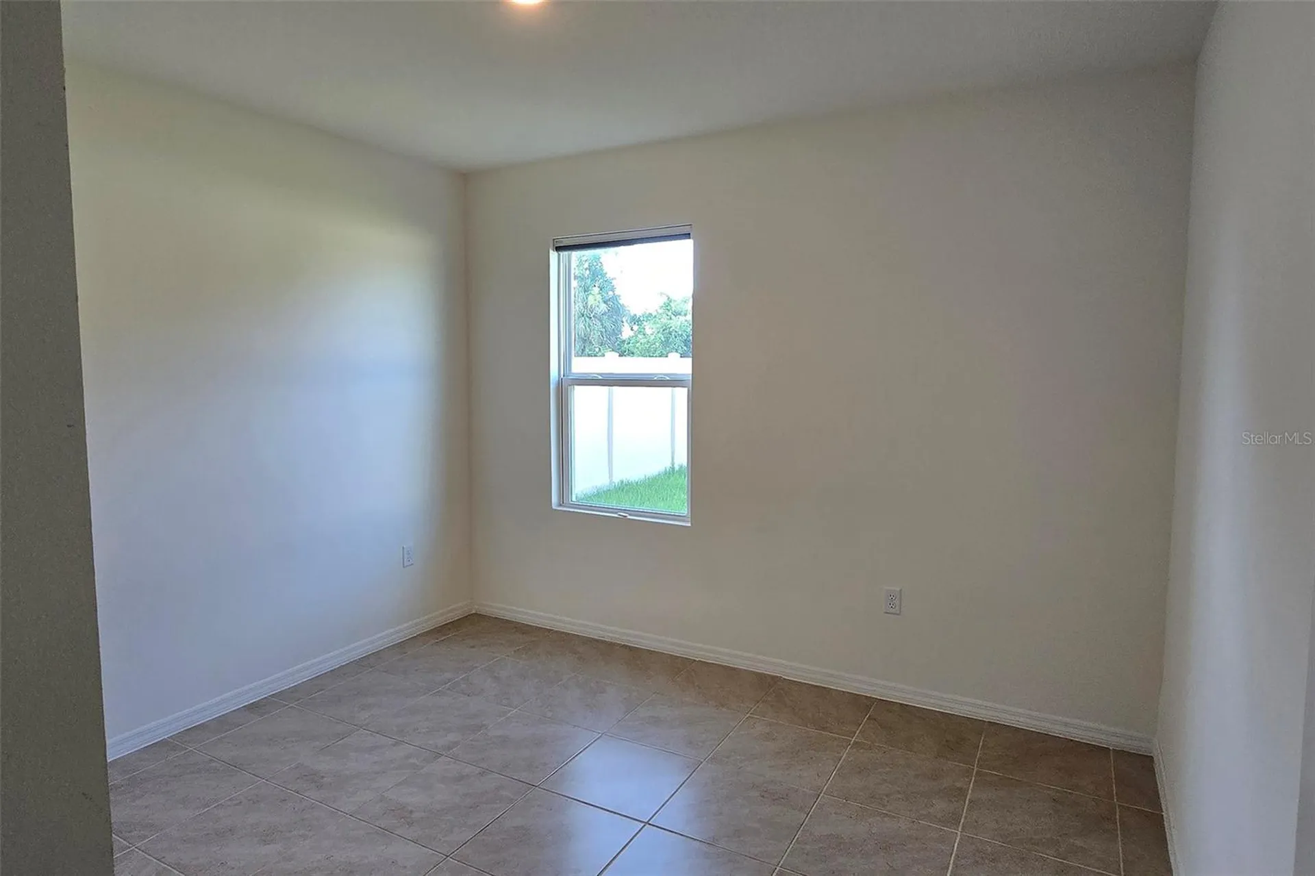 2722 Numa Falls Avenue Davenport FL 33837