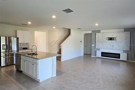 2722 Numa Falls Avenue Davenport FL 33837