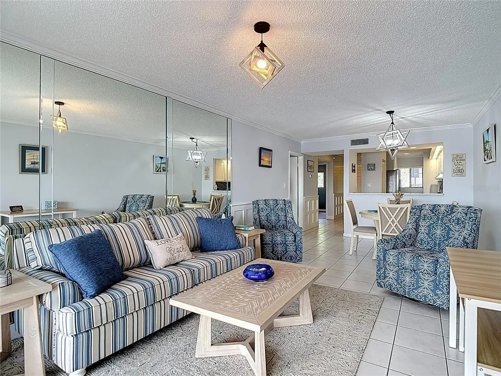 809 Bahia Del Sol Drive Ruskin FL 33570