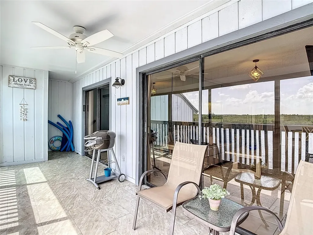 809 Bahia Del Sol Drive Ruskin FL 33570