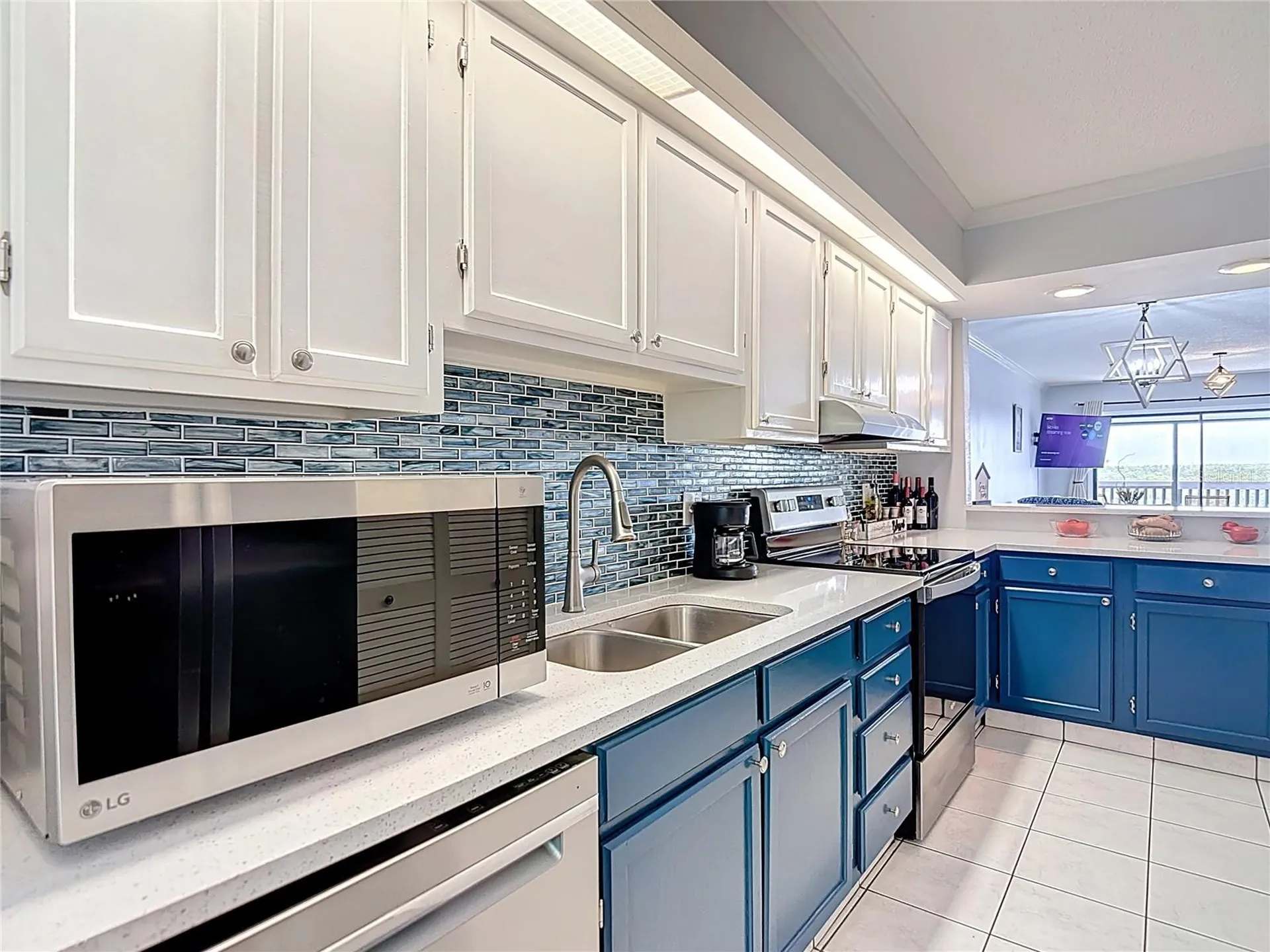 809 Bahia Del Sol Drive Ruskin FL 33570