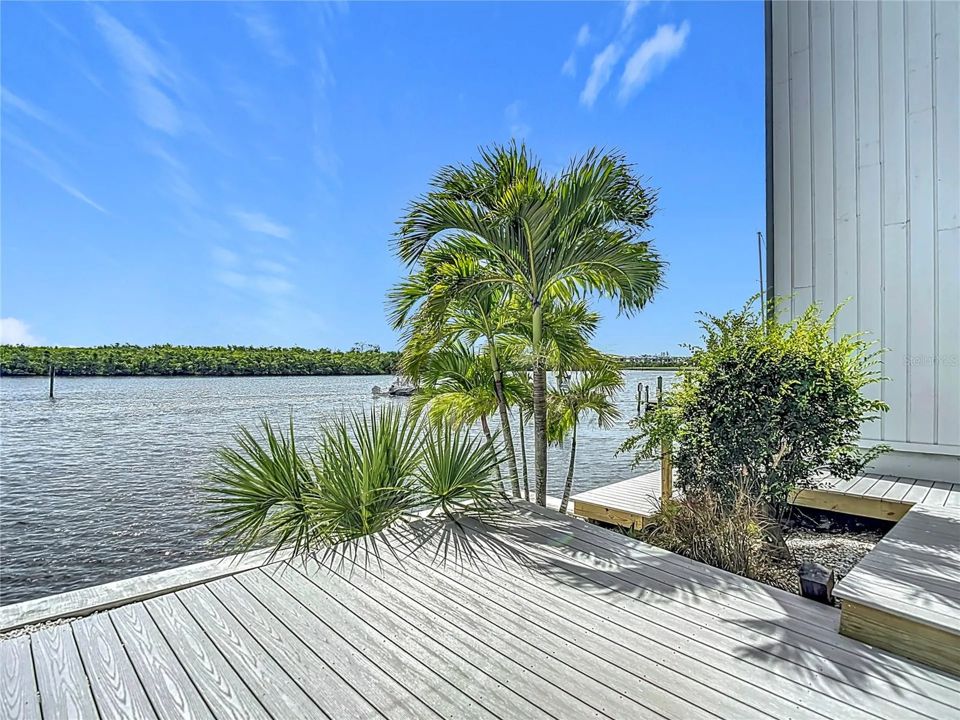 809 Bahia Del Sol Drive Ruskin FL 33570