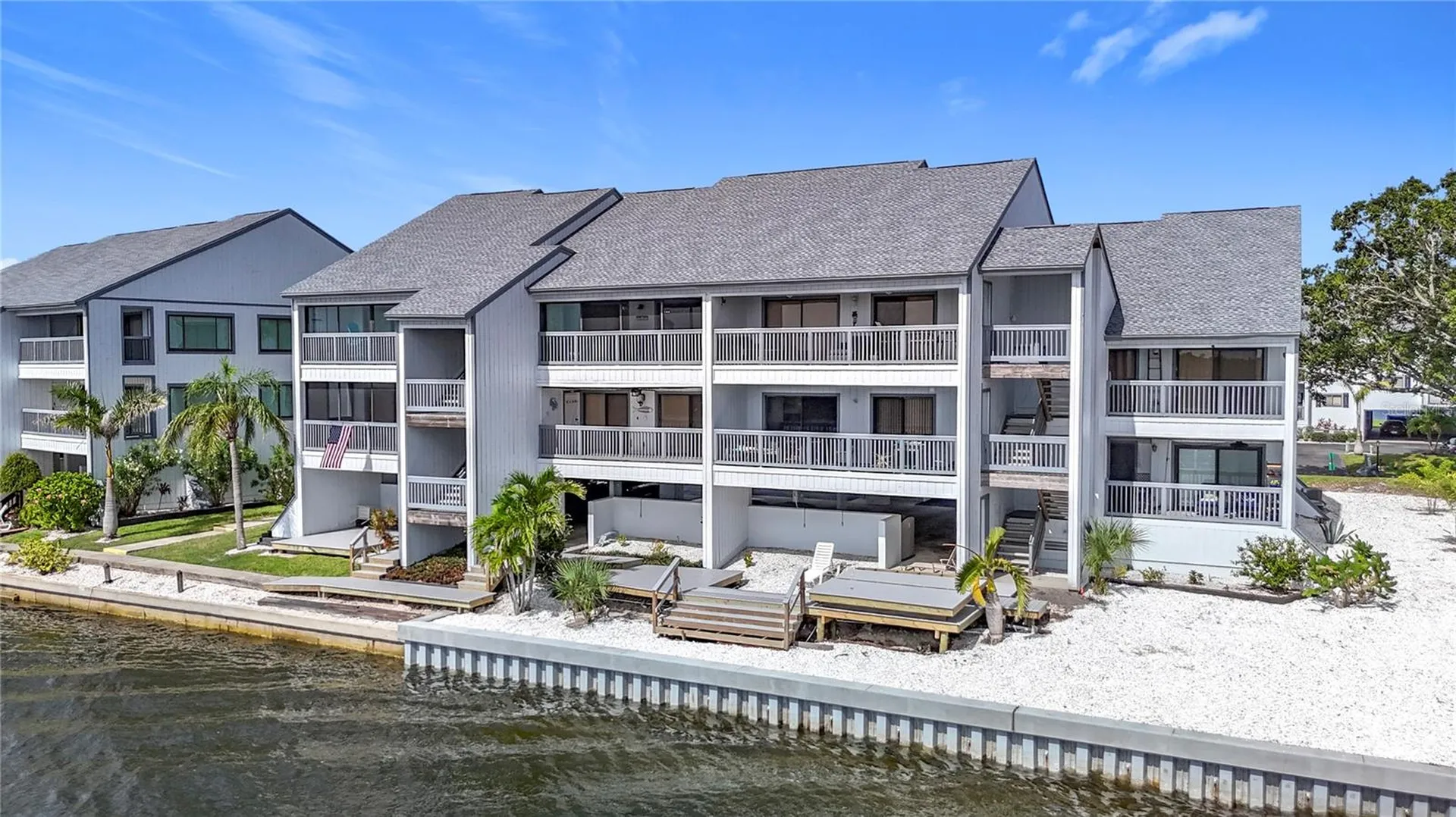 809 Bahia Del Sol Drive Ruskin FL 33570