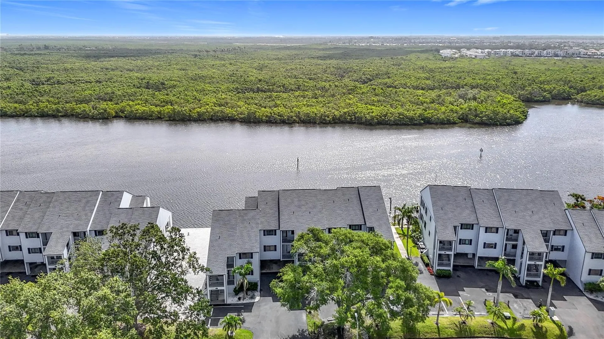 809 Bahia Del Sol Drive Ruskin FL 33570