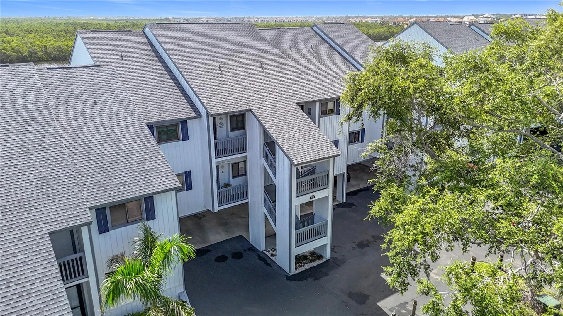 809 Bahia Del Sol Drive Ruskin FL 33570