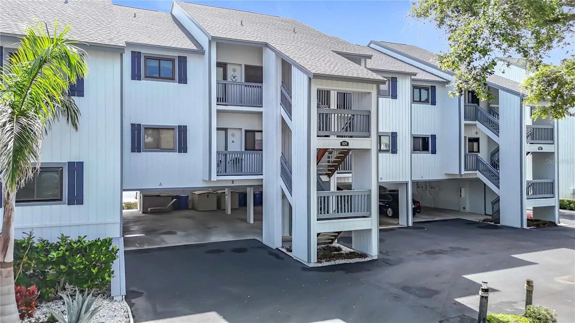 809 Bahia Del Sol Drive Ruskin FL 33570