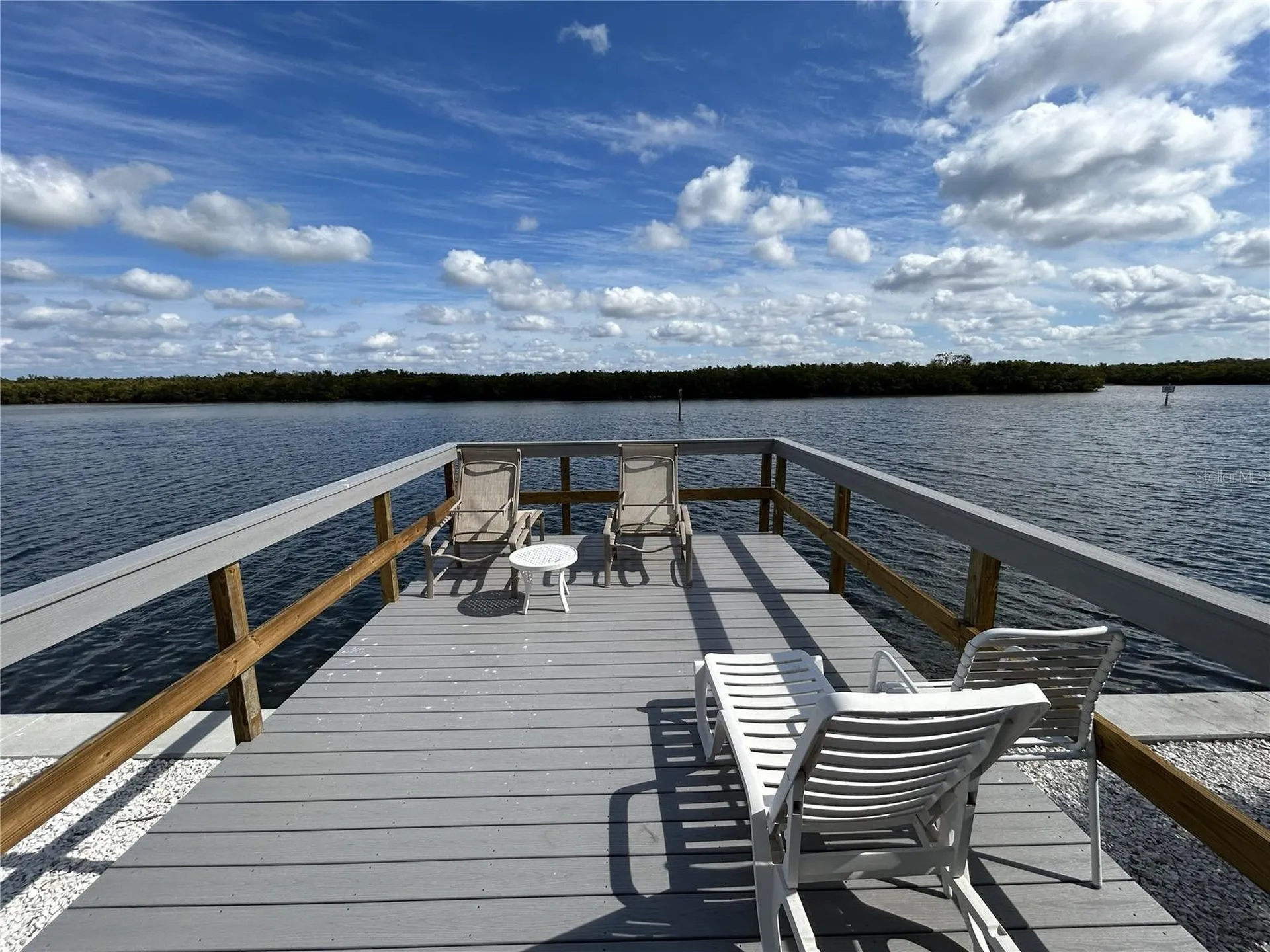 809 Bahia Del Sol Drive Ruskin FL 33570