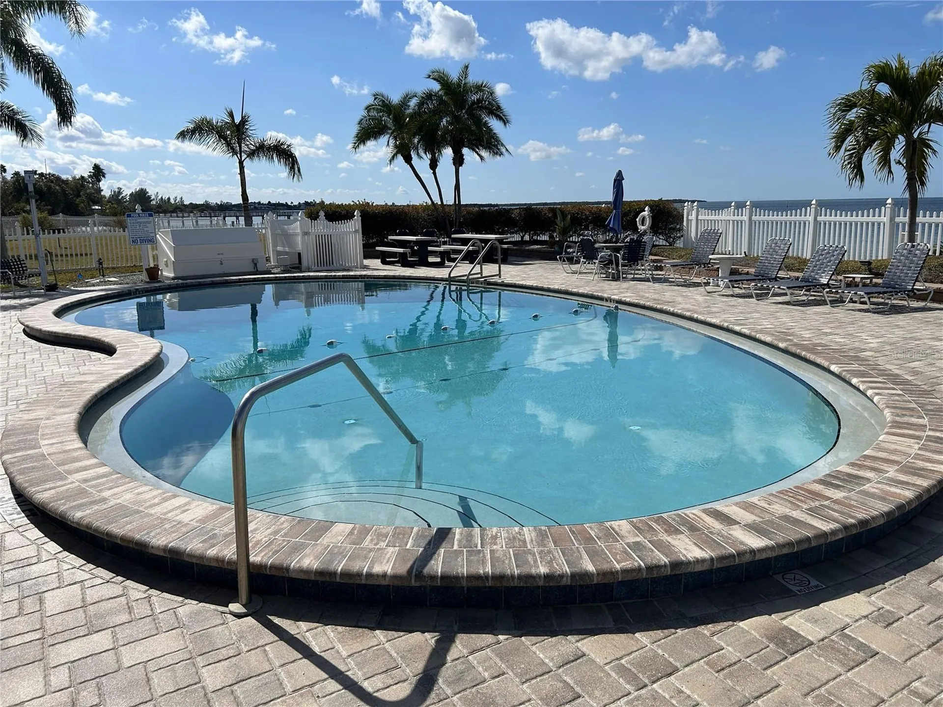 809 Bahia Del Sol Drive Ruskin FL 33570
