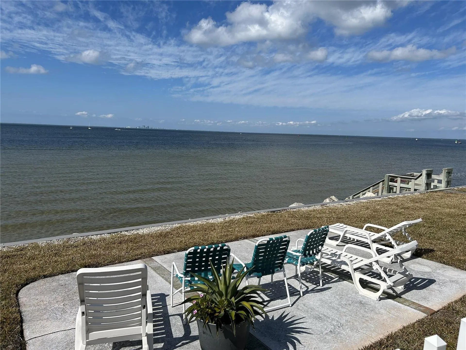 809 Bahia Del Sol Drive Ruskin FL 33570